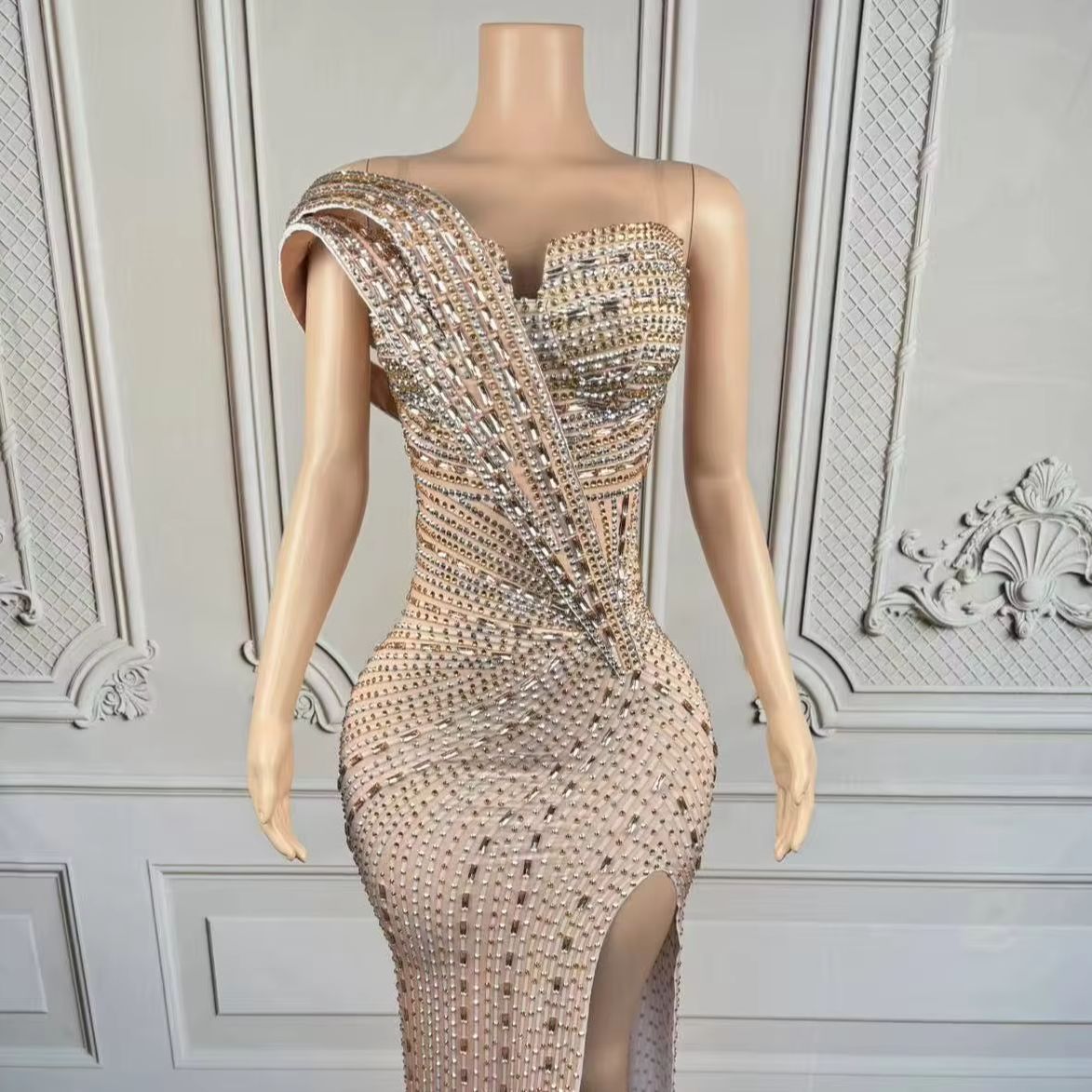 Xiangbin Sparkly Crystals Form - Women Formal Wear For Graduation 评论和价格
