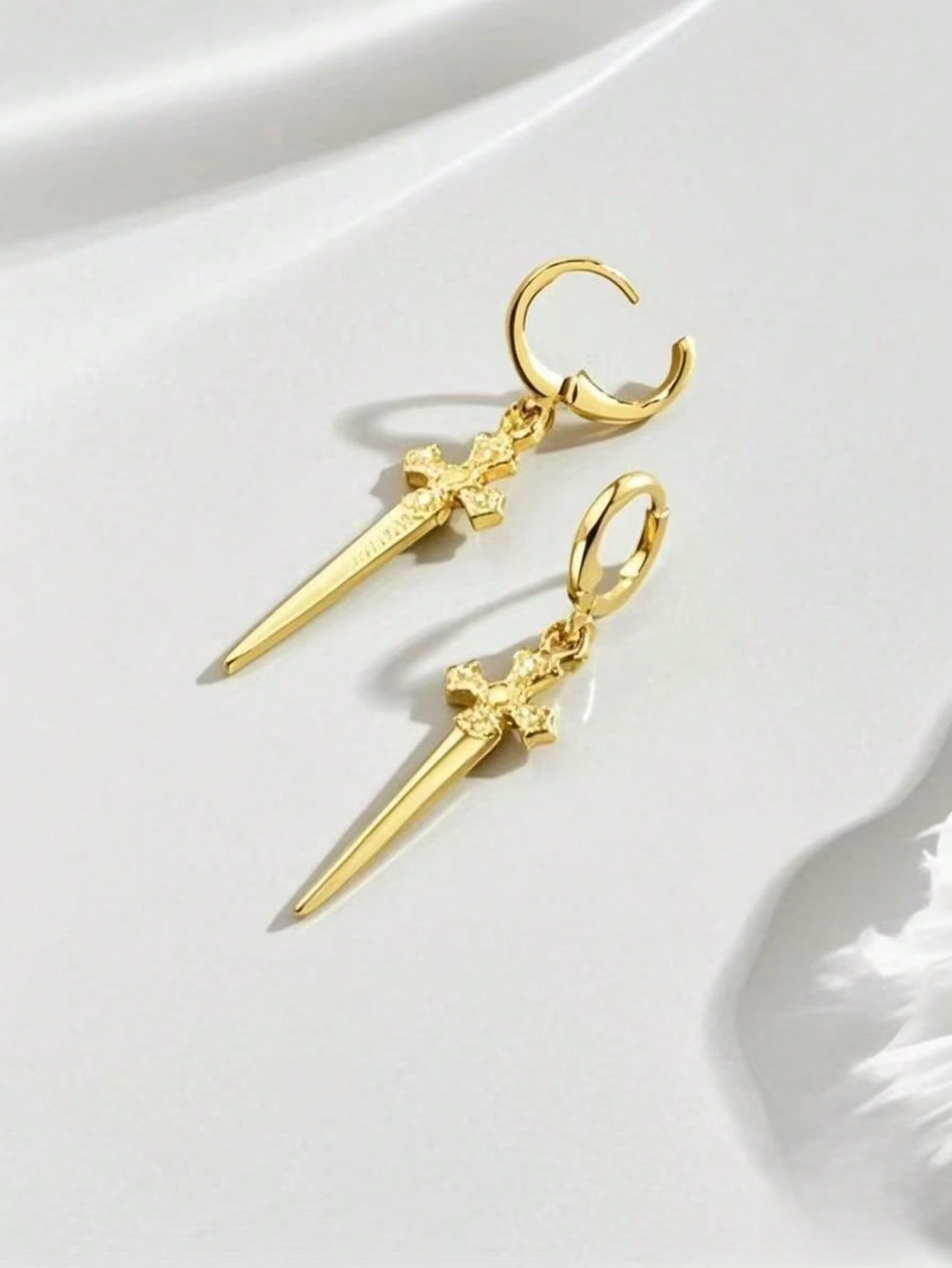 Gold Sword Cross Dangle Earrin - Women'S Gothic Formal Wear 评论和价格