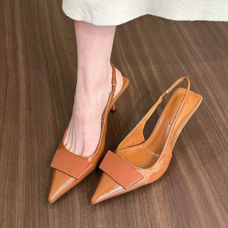 Fashion Square Buckle Pointed  - Women Formal Wear For Office 评论和价格