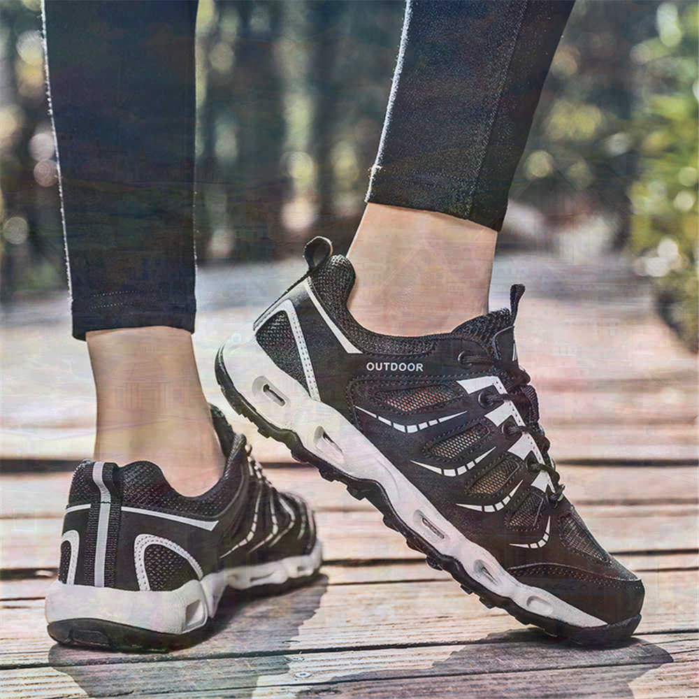 Sumer Round Tip Silver Sneaker - Women'S Formal Wear Stores 评论和价格